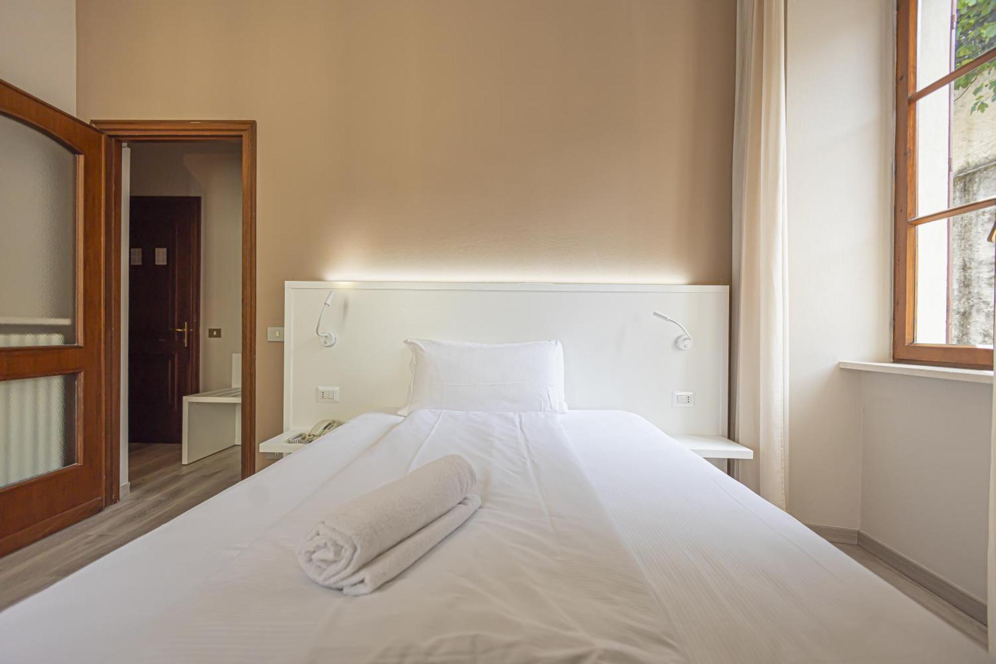 Hotel Il Portico By Lvg Hotel Collection Cannobio Quarto foto