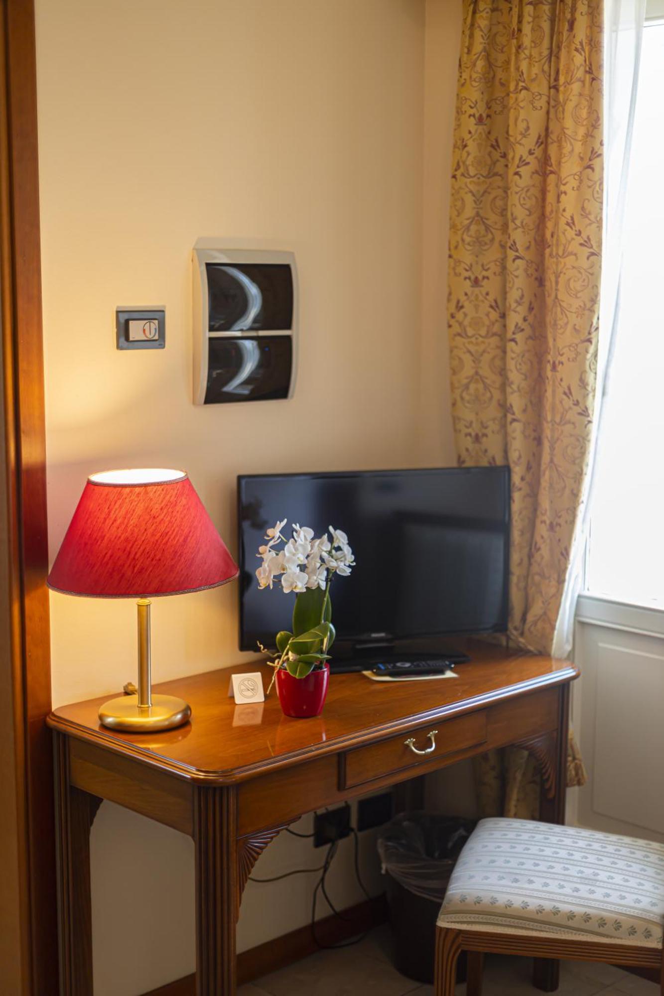 Hotel Il Portico By Lvg Hotel Collection Cannobio Quarto foto
